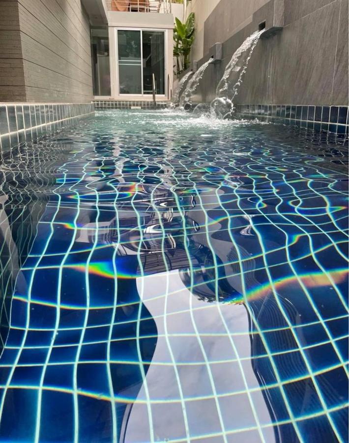 Vivi Avenue Thonglor Apartment Bangkok Exterior photo