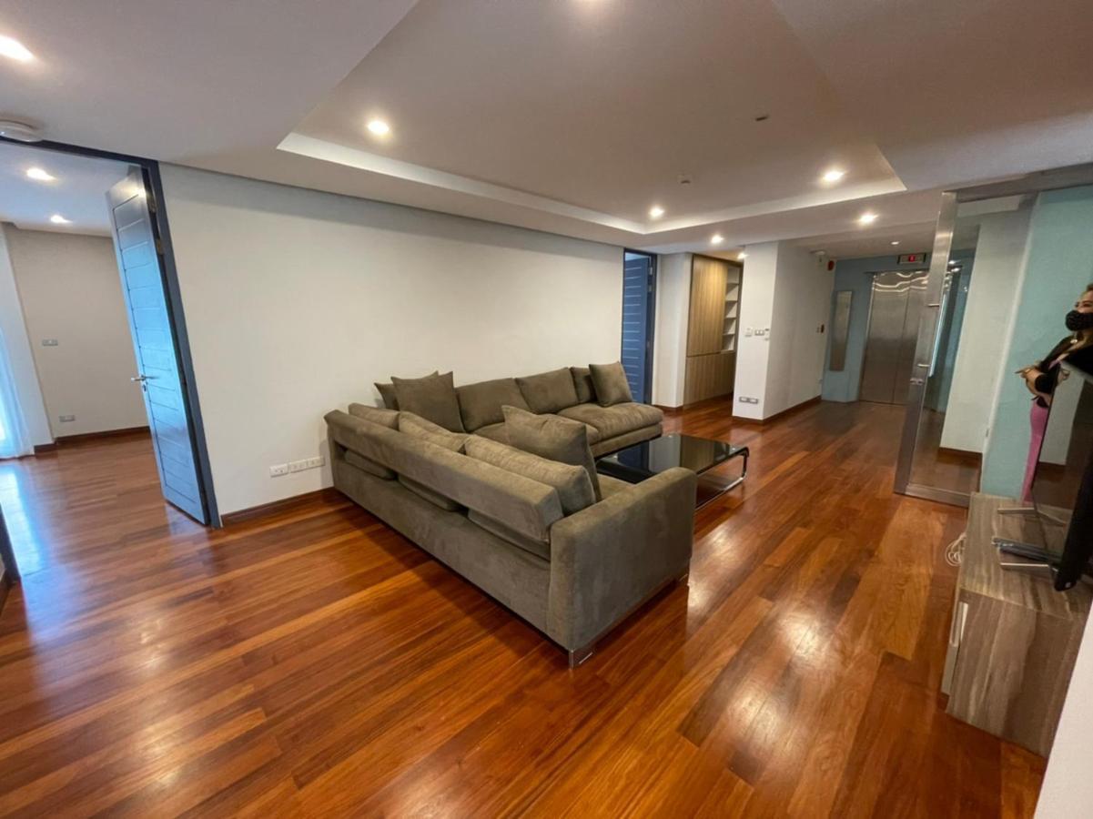 Vivi Avenue Thonglor Apartment Bangkok Exterior photo