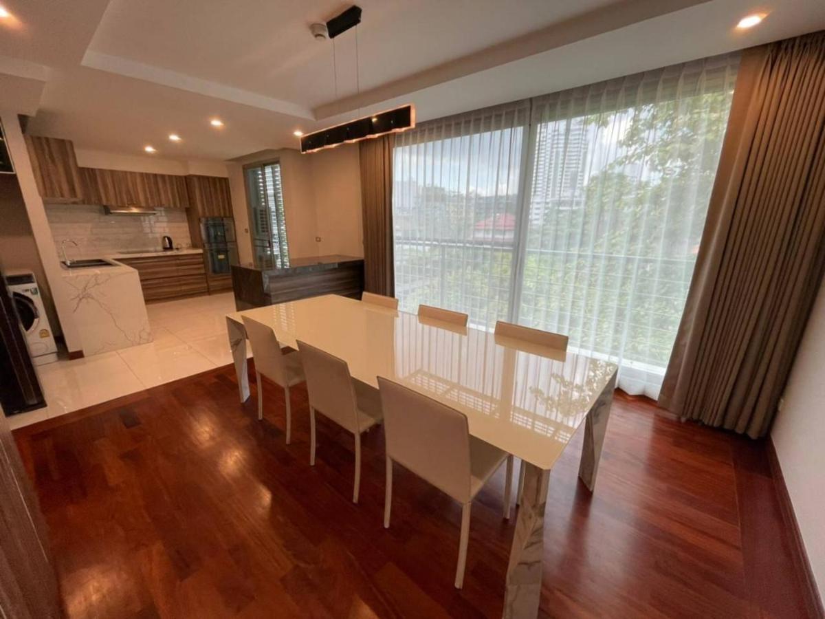 Vivi Avenue Thonglor Apartment Bangkok Exterior photo