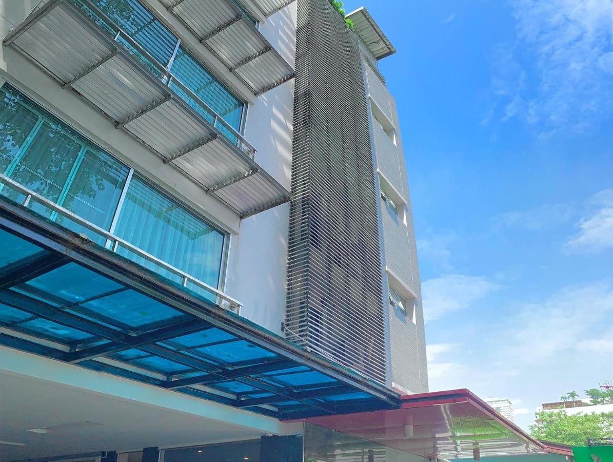 Vivi Avenue Thonglor Apartment Bangkok Exterior photo